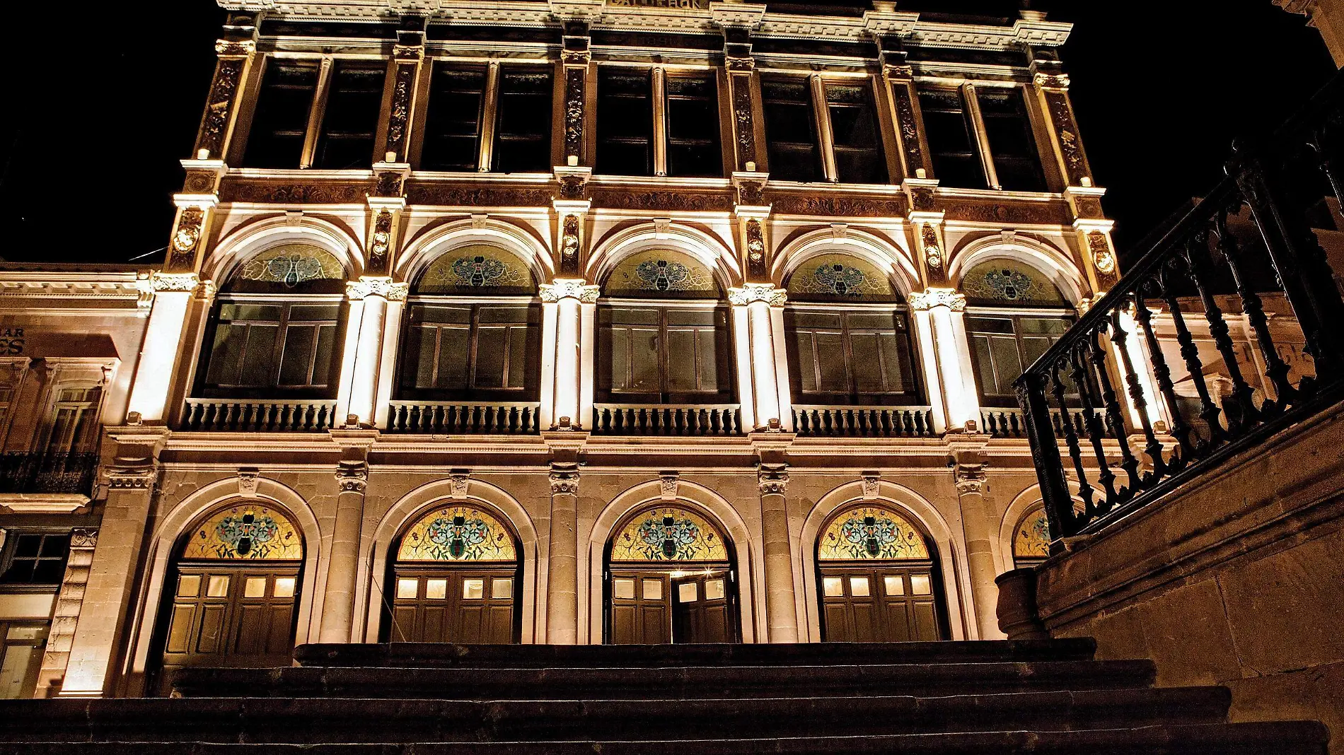 PRINCIPAL-Teatro Calderon, vista nocturna-foto Secretaria de Turismo del Gobierno del Estado de Zacatecas